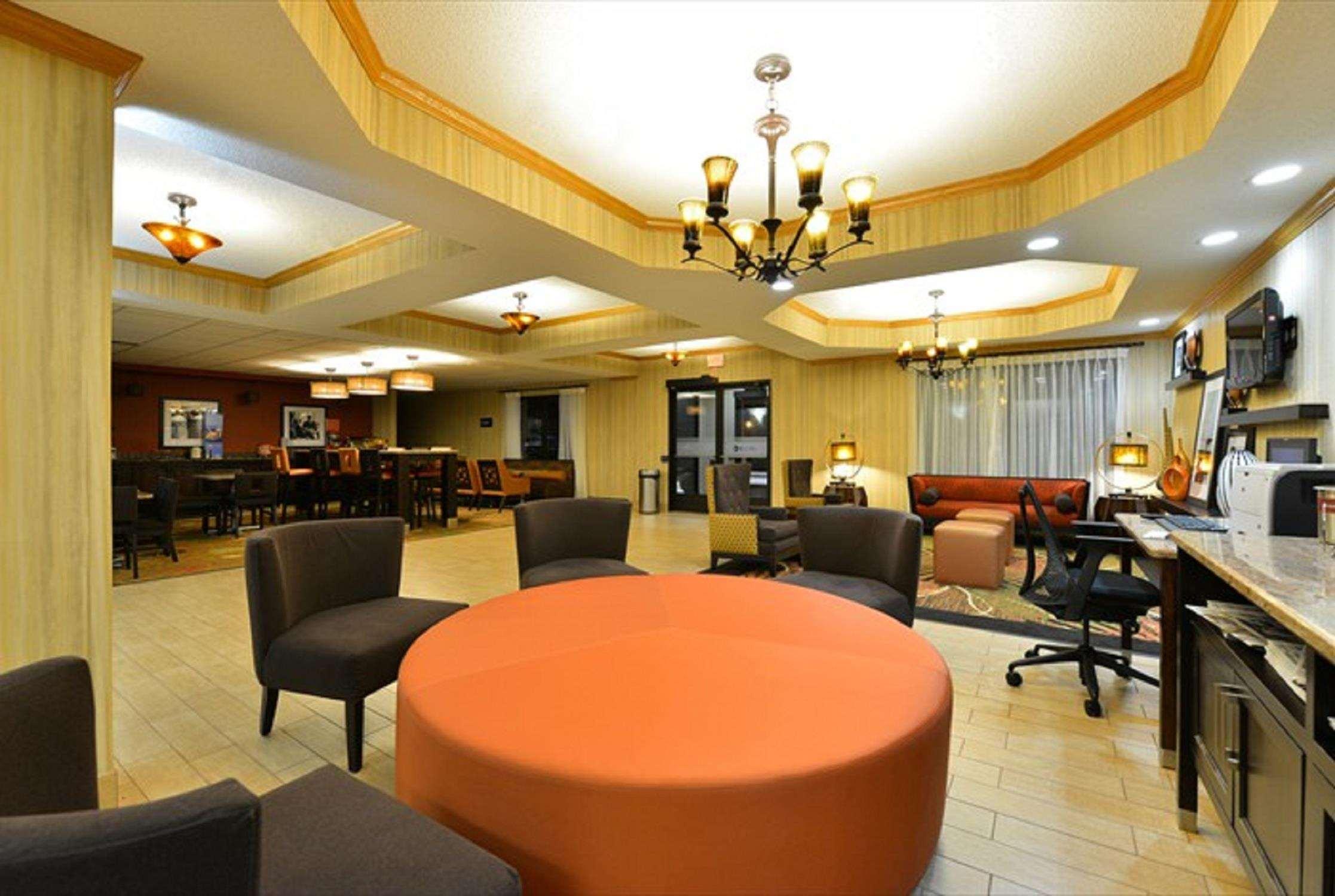 Hampton Inn Sturgis Bagian luar foto