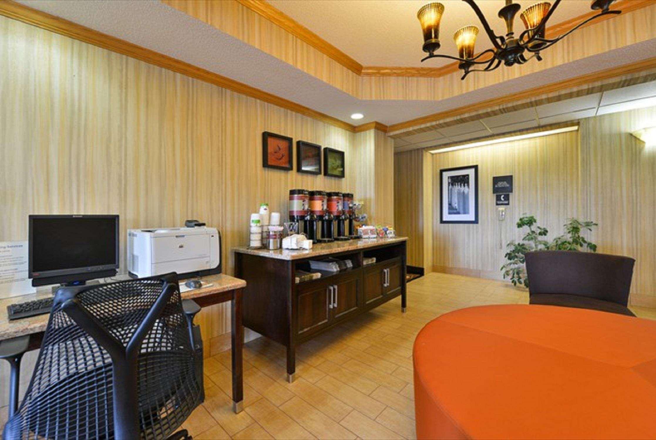Hampton Inn Sturgis Bagian luar foto