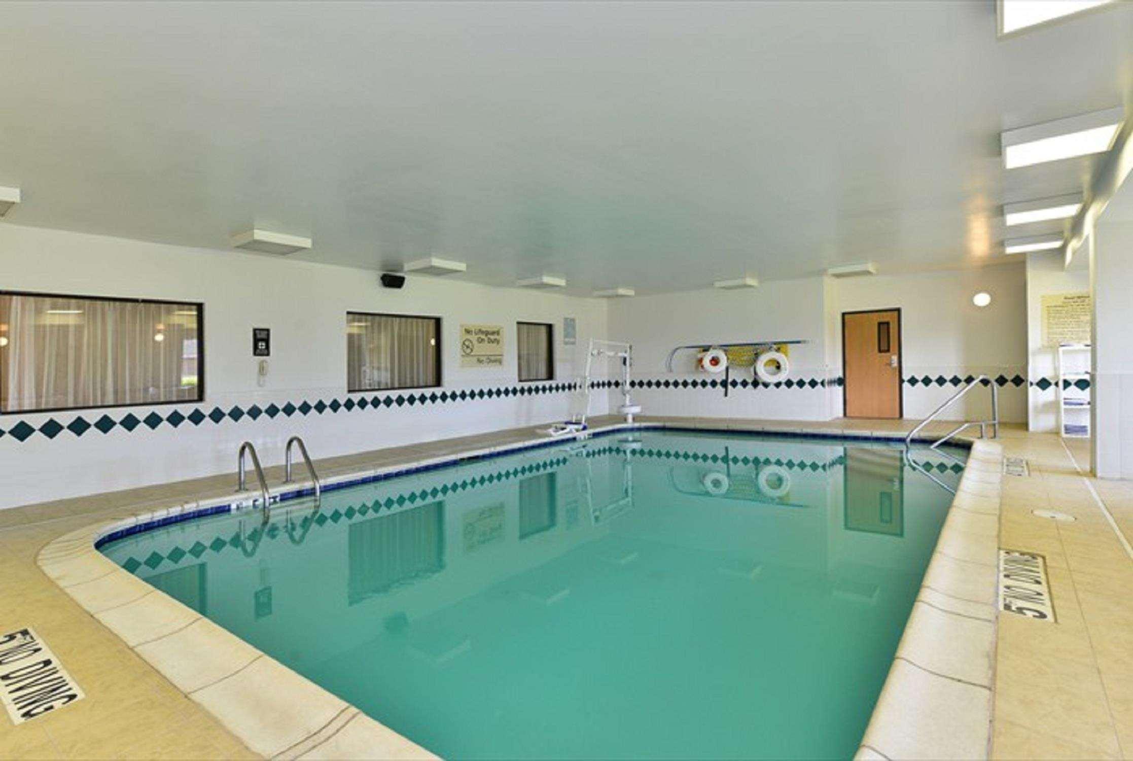 Hampton Inn Sturgis Bagian luar foto