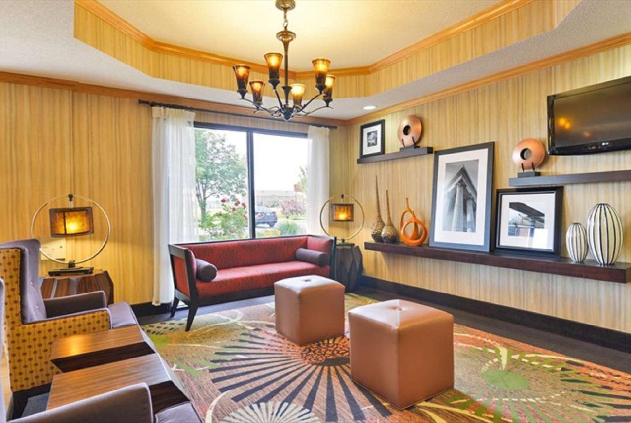 Hampton Inn Sturgis Bagian luar foto